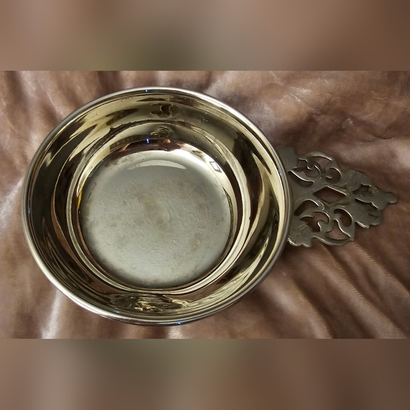 VINTAGE Elegance Silver Porringer Bowl w/Raised Duck - Picture 4 of 8